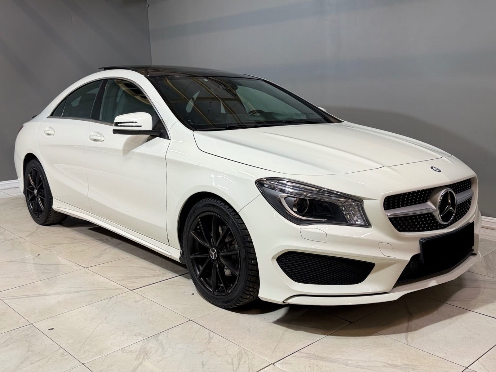 Mercedes-Benz Mercedes-Benz CLA 180