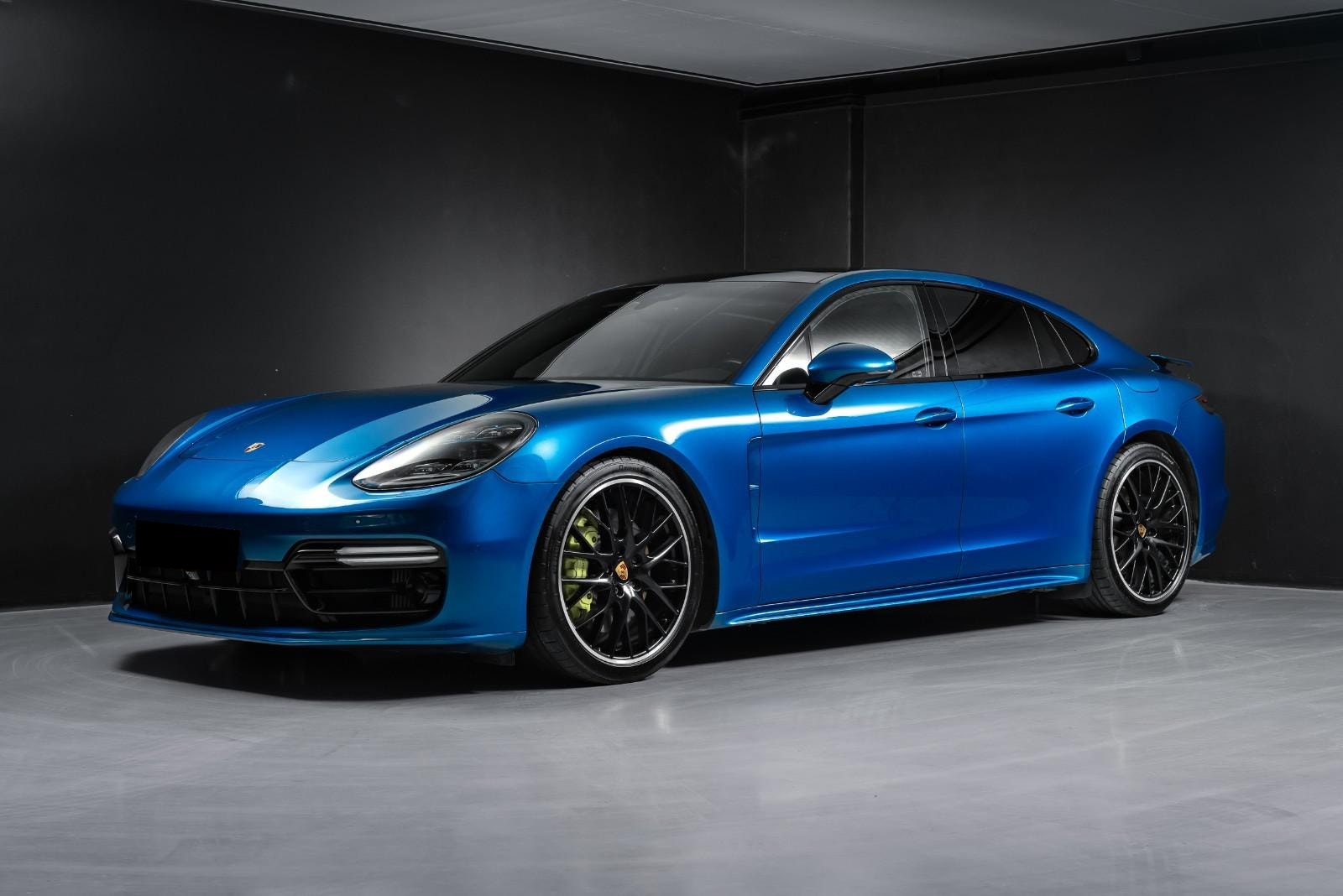 Porsche Panamera 4 E-Hybrid
