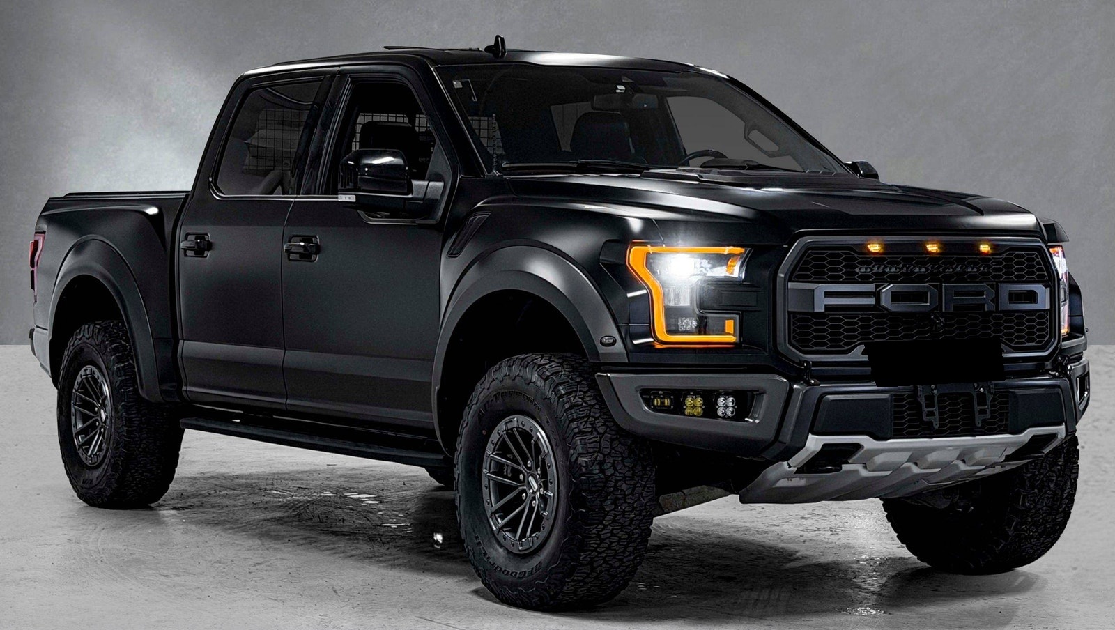 Ford F-150 Raptor SuperCrew