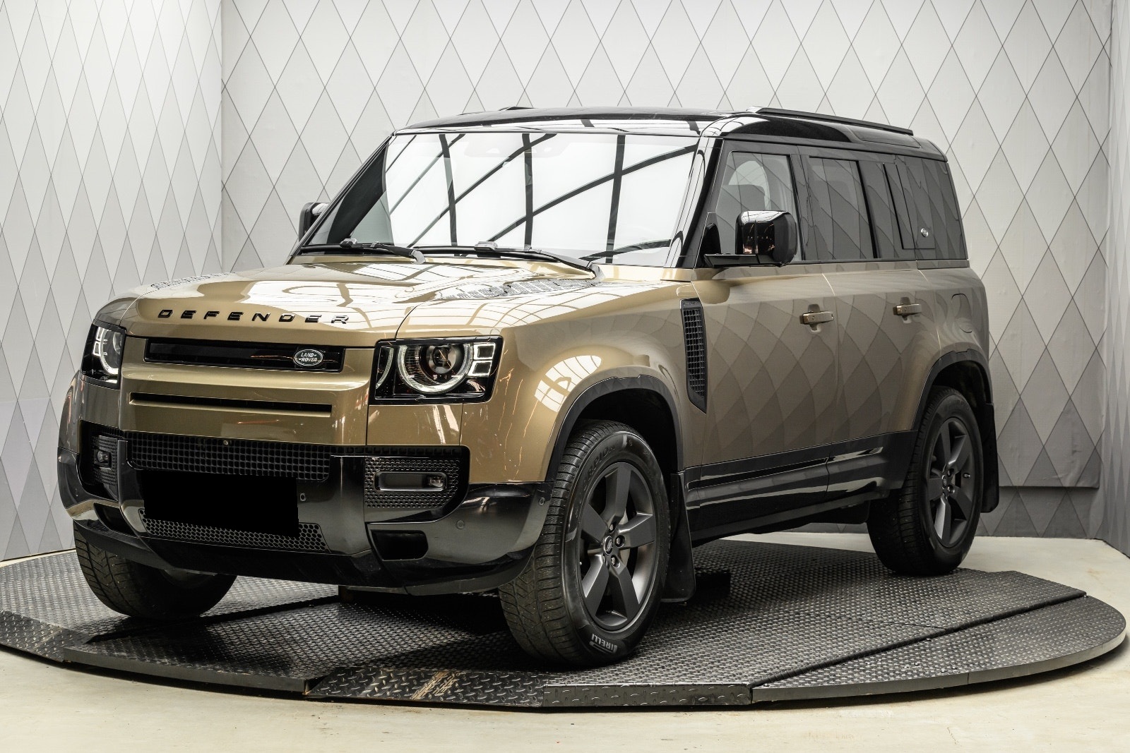 Land Rover Defender 110