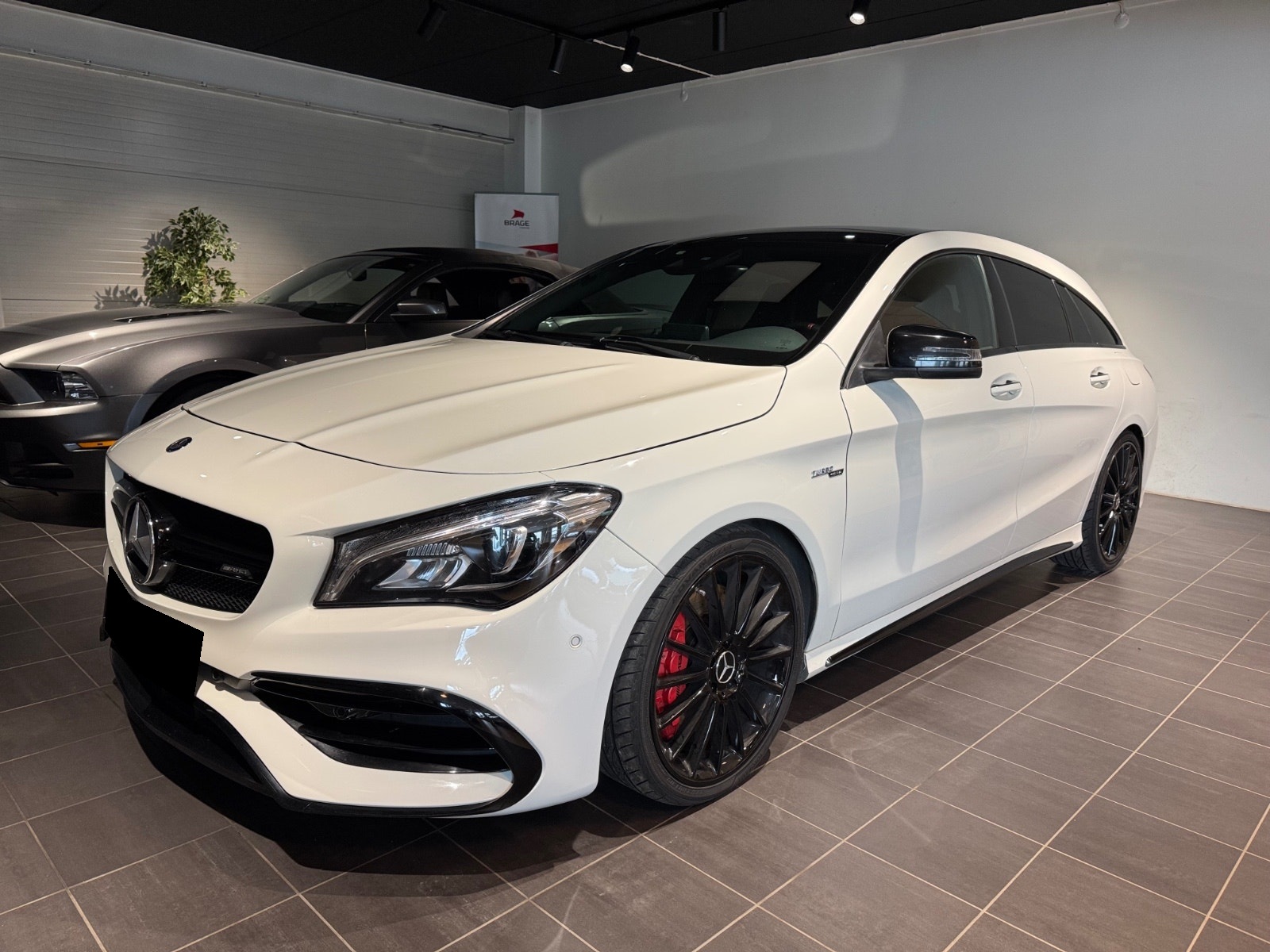 Mercedes-Benz CLA 45 AMG
